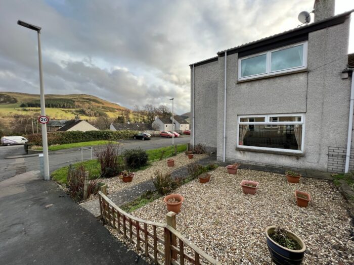 2 Braeside Road