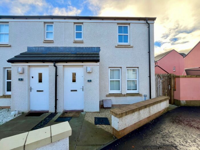 2 Knoll Park Place
