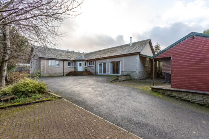 Kinninghall Dell Cavers